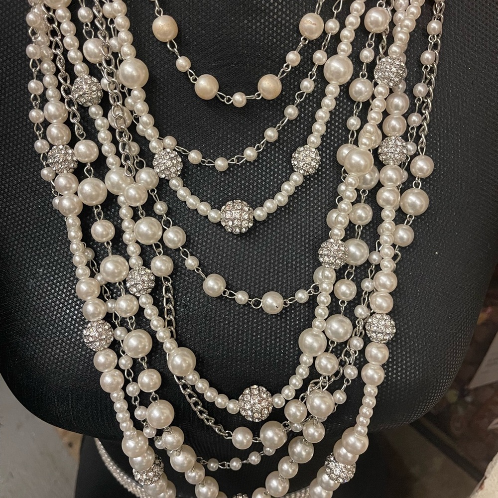 Paparazzi Pearl and Silver Multi-Layer Necklace